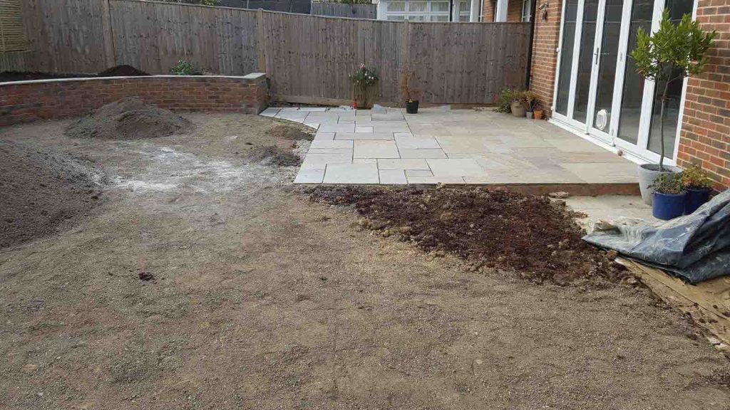 lawn preperations - Garden makeover set 1 picture 4